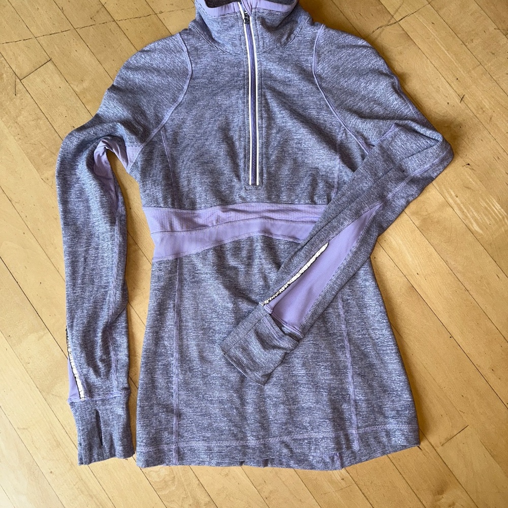 LuLuLemon run full tilt 1/2 zip neck top, 4, GD1181 - Picture 3 of 7